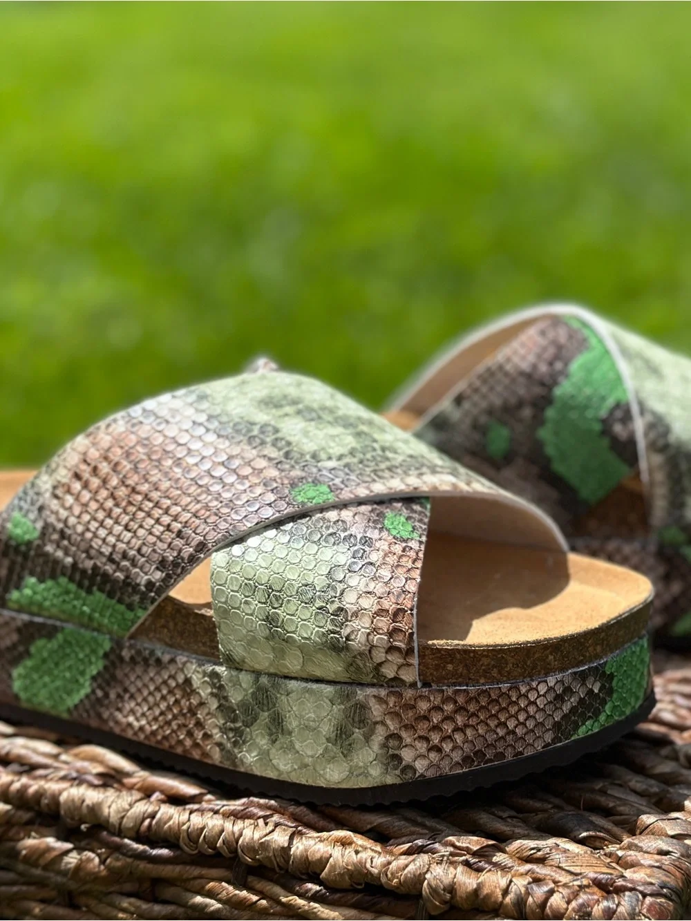 FREE PEOPLE Sidelines Green Snake-Print Slide Flatform Sandal size 36